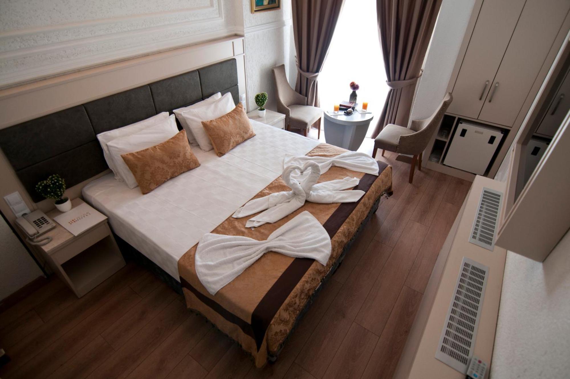 Royce Hotel Istanbul Exterior foto
