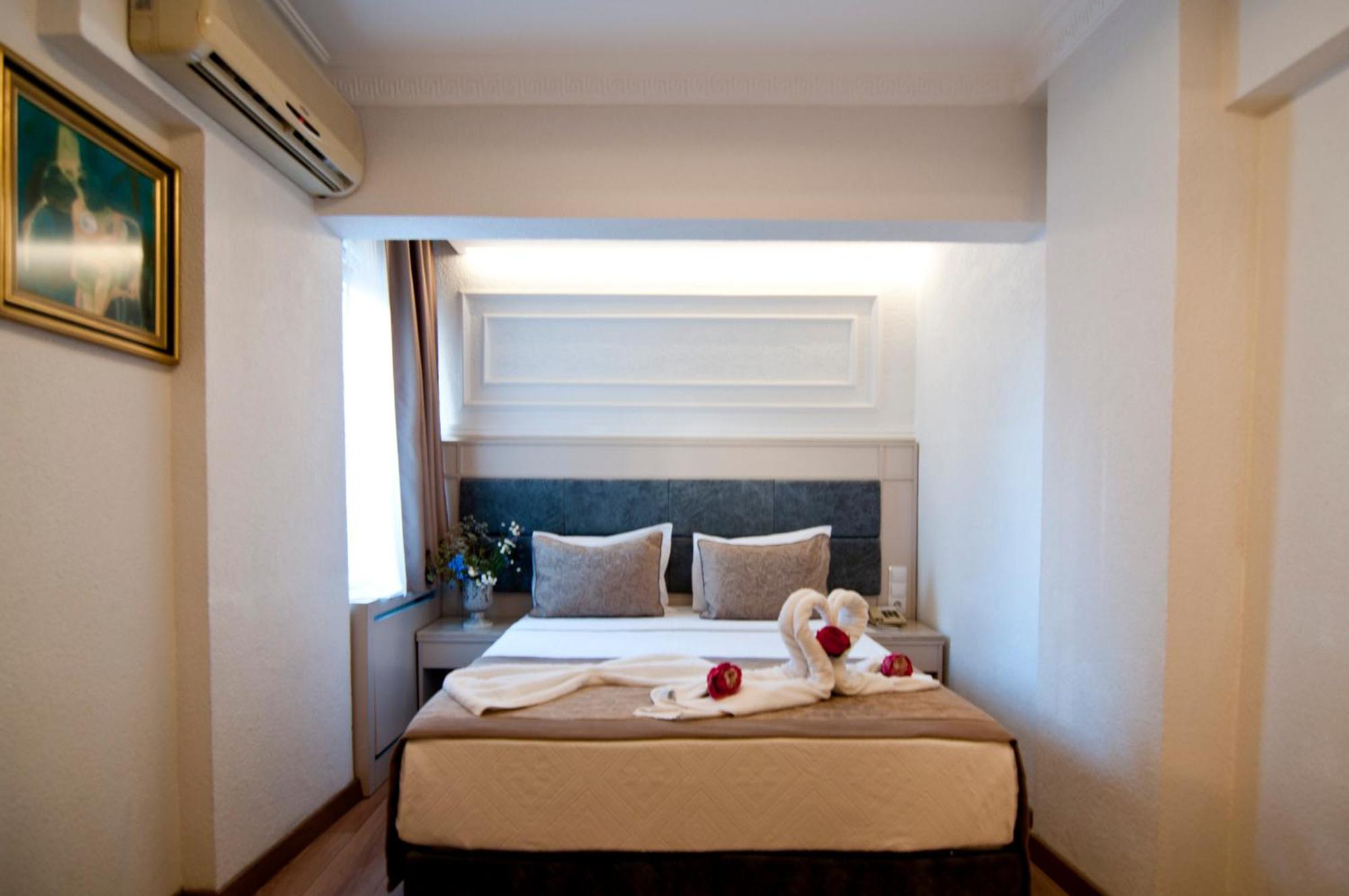 Royce Hotel Istanbul Exterior foto